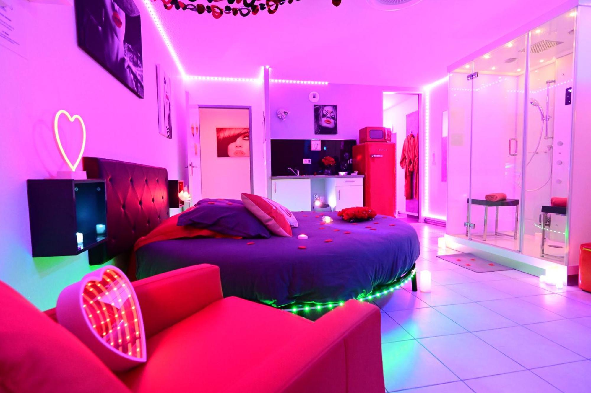 Love Room A Deux Pas De L'Ocean Avec Hammam, Sauna Et Bain A 2 :-) Biscarrosse Eksteriør bilde