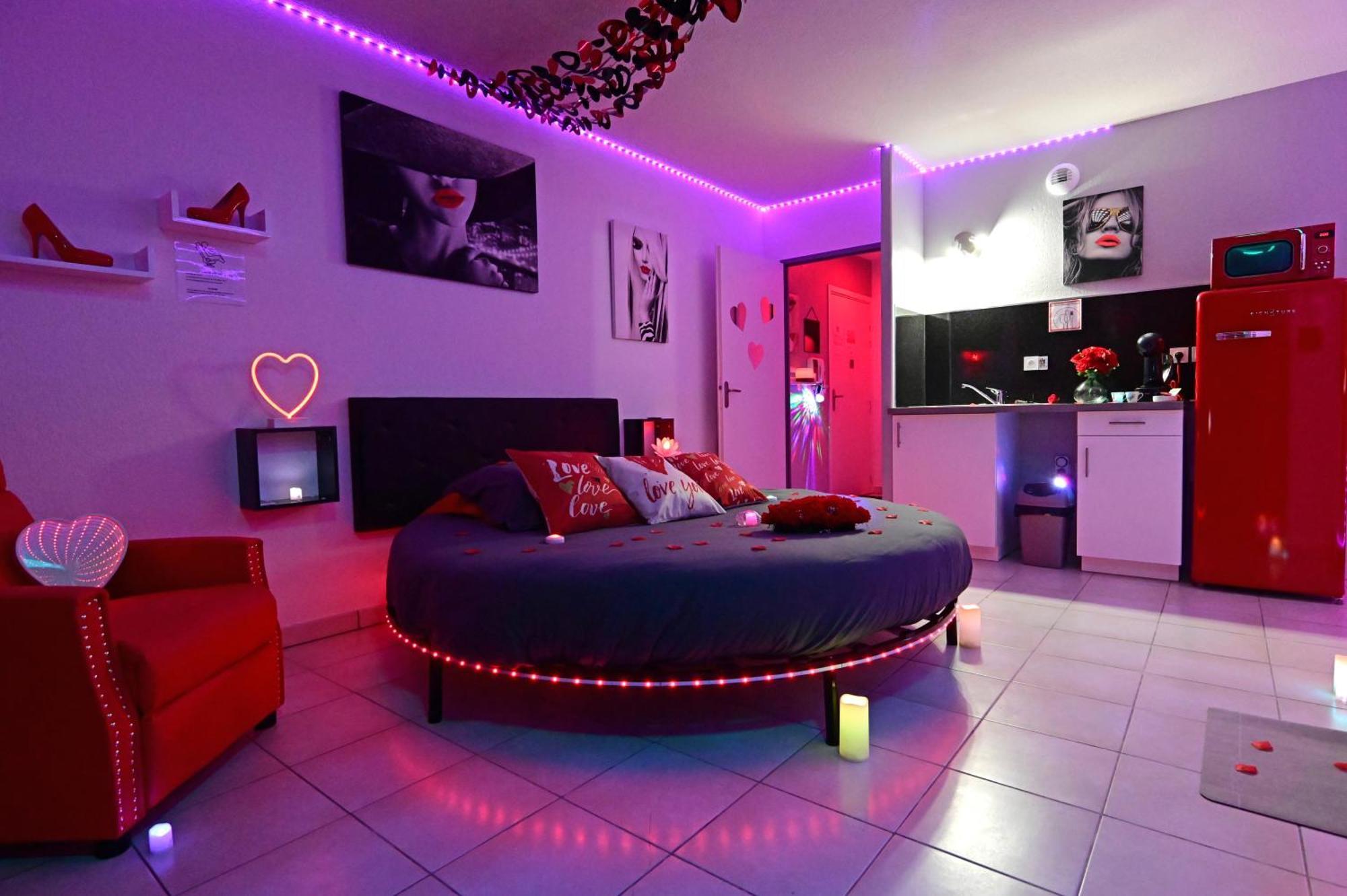 Love Room A Deux Pas De L'Ocean Avec Hammam, Sauna Et Bain A 2 :-) Biscarrosse Eksteriør bilde