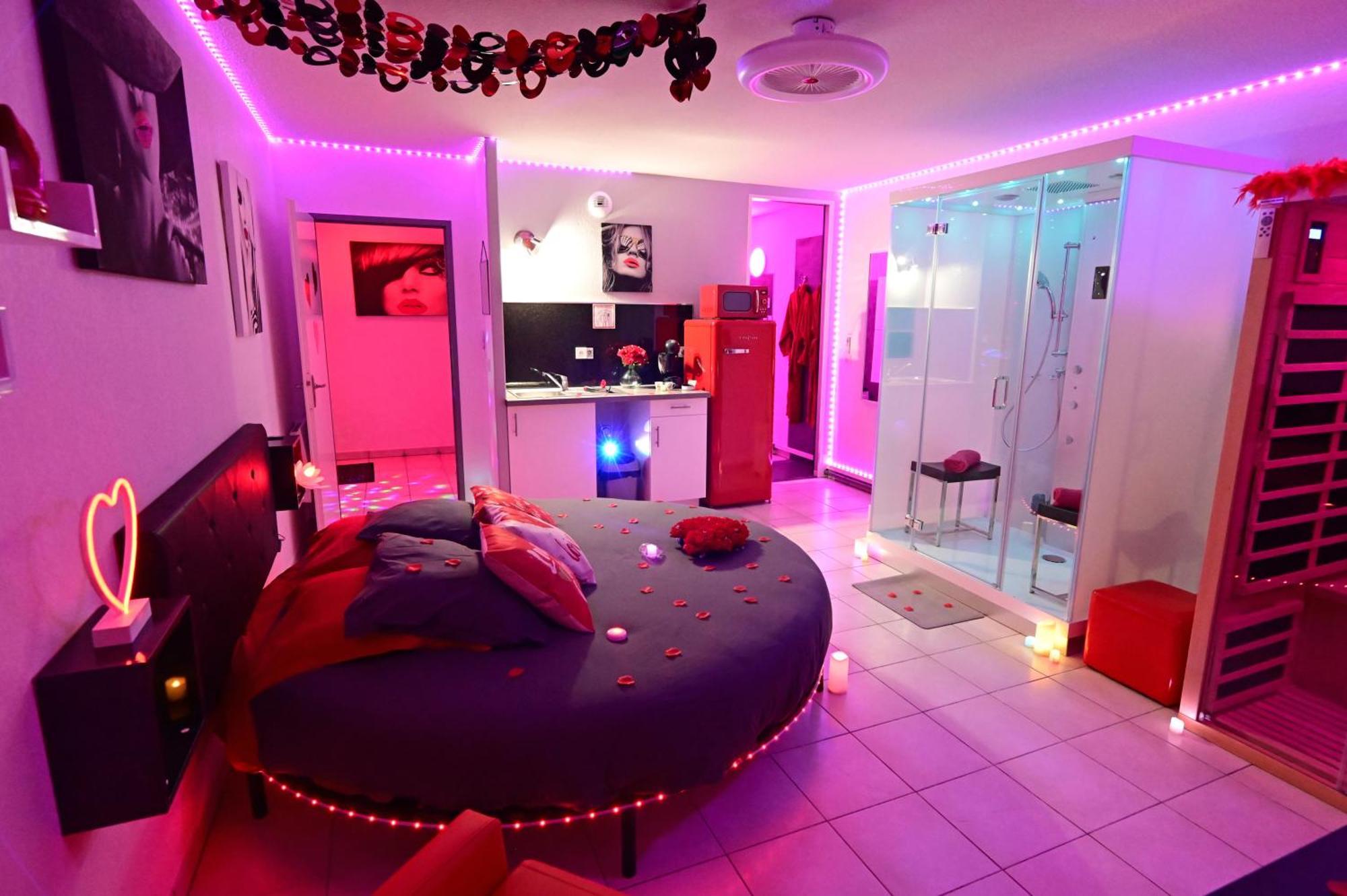 Love Room A Deux Pas De L'Ocean Avec Hammam, Sauna Et Bain A 2 :-) Biscarrosse Eksteriør bilde