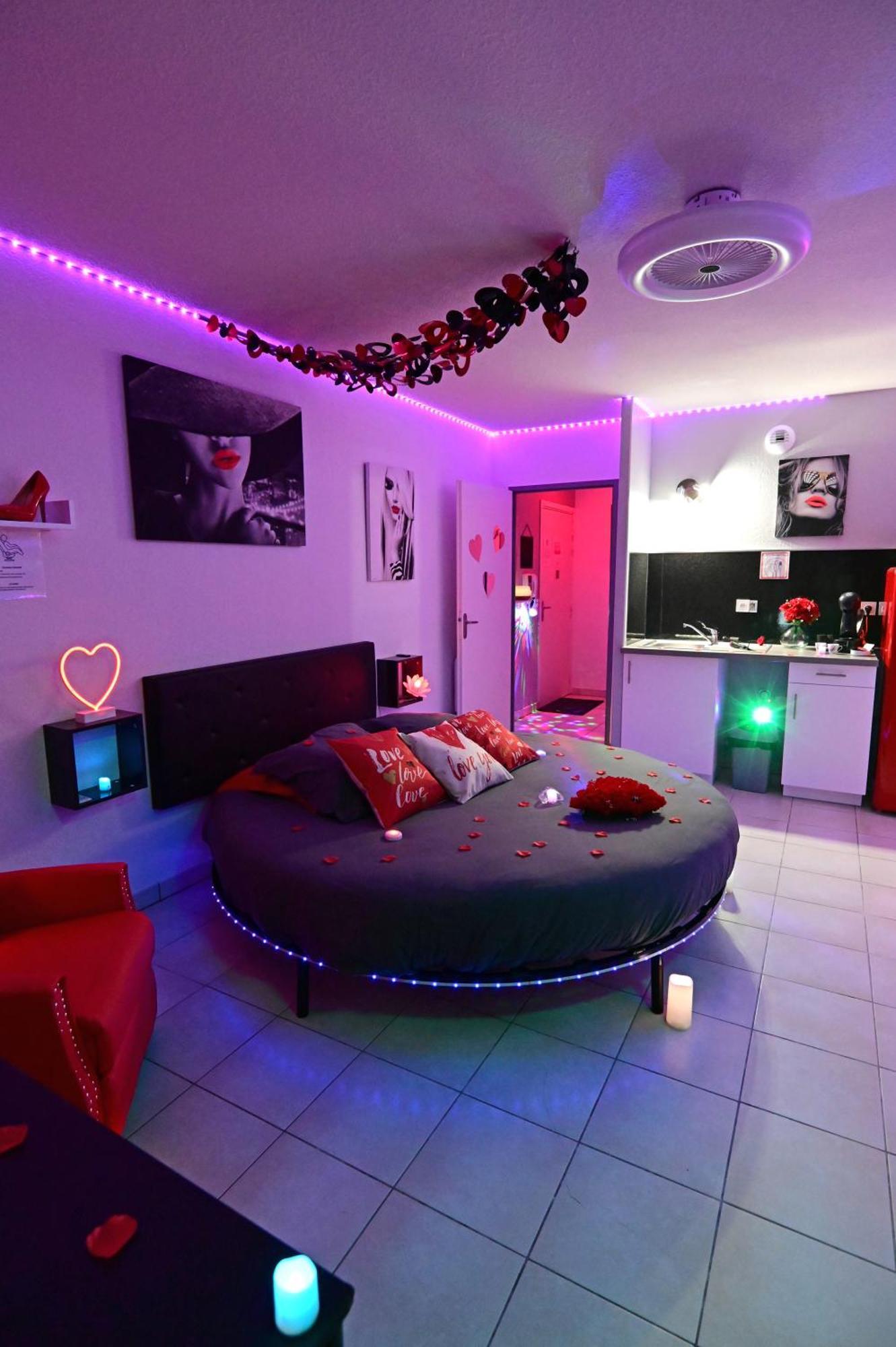 Love Room A Deux Pas De L'Ocean Avec Hammam, Sauna Et Bain A 2 :-) Biscarrosse Eksteriør bilde