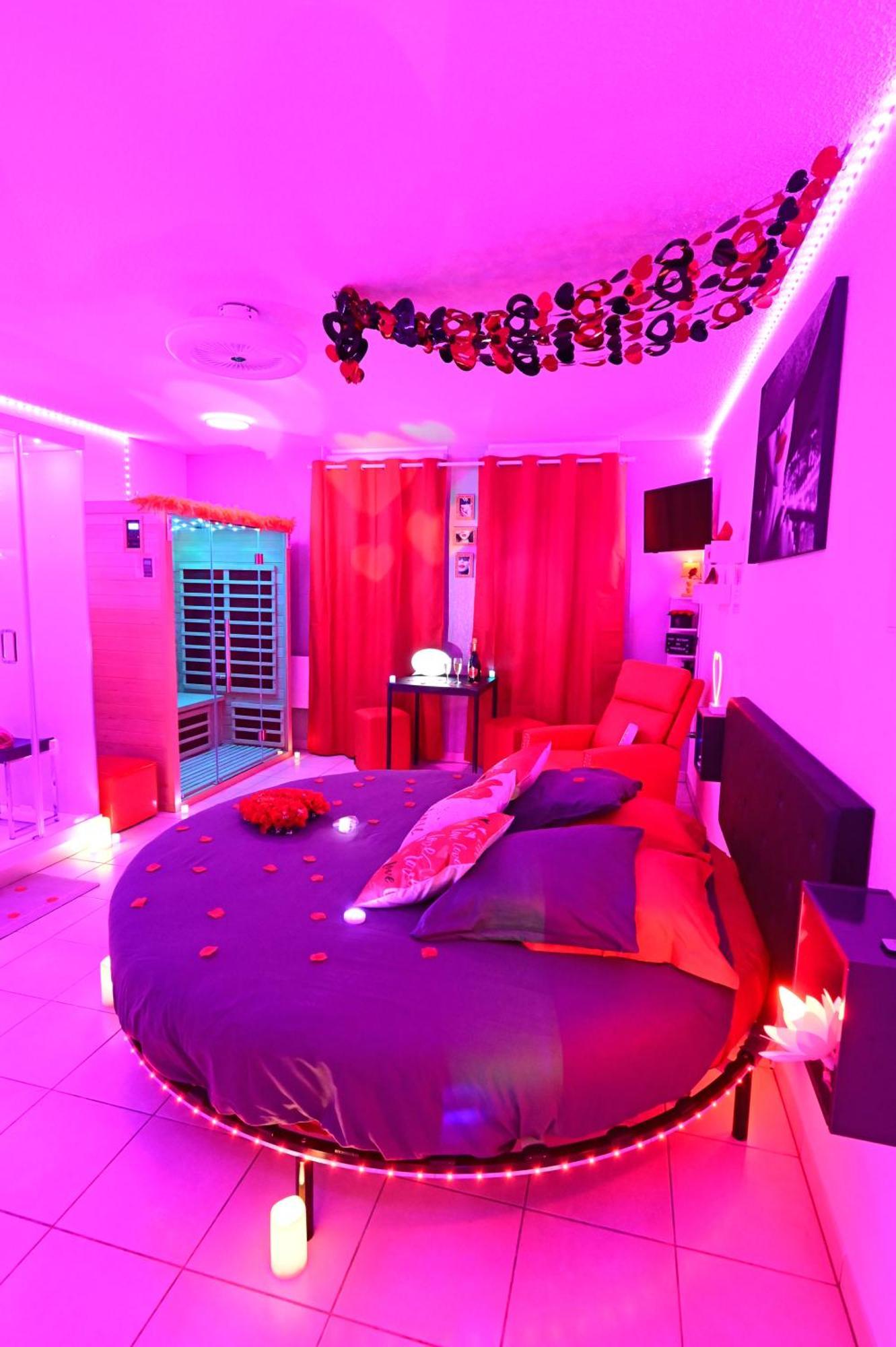 Love Room A Deux Pas De L'Ocean Avec Hammam, Sauna Et Bain A 2 :-) Biscarrosse Eksteriør bilde